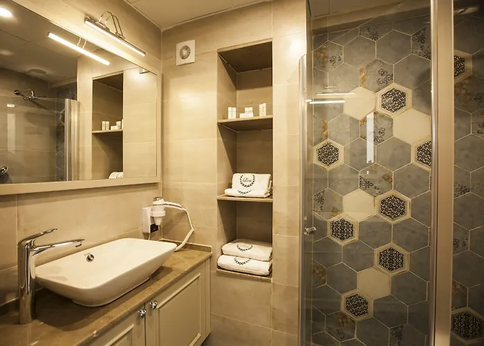 Hotel Livia Garden *