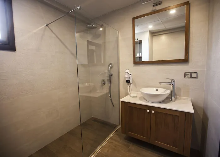 Livia Garden Hotel *