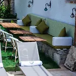 Livia Garden Ξενοδοχείο *