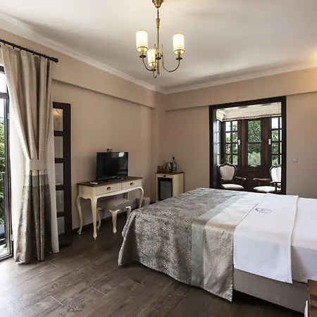 Livia Garden מלון סלצ'וק