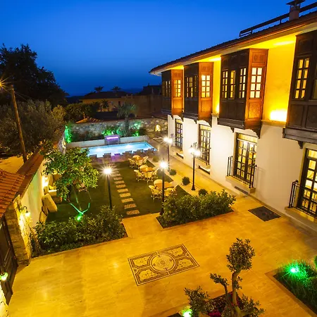 Livia Garden
