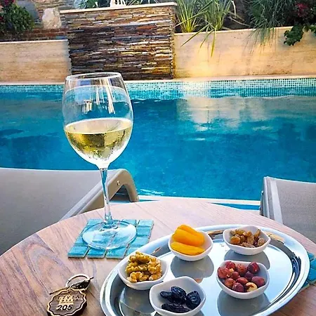 Ξενοδοχείο Livia Garden