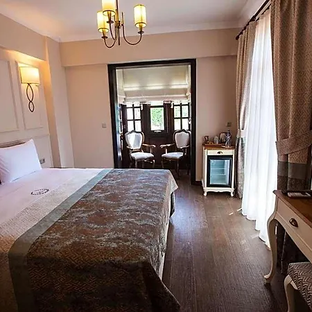 Livia Garden Σελτσούκ