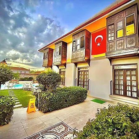 Livia Garden * Σελτσούκ