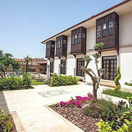 Livia Garden Ξενοδοχείο *
