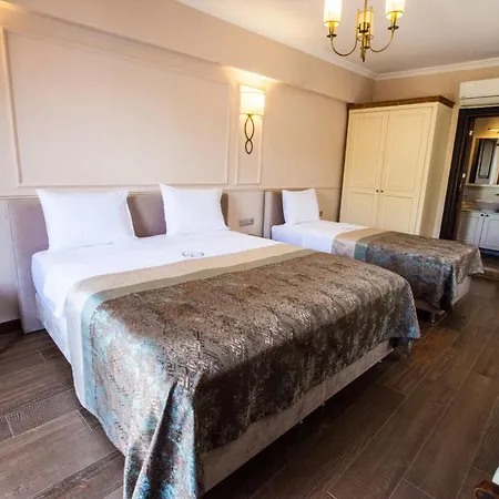 Hotell Livia Garden *