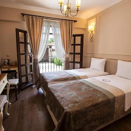 מלון Livia Garden