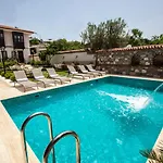 Livia Garden Hotel *