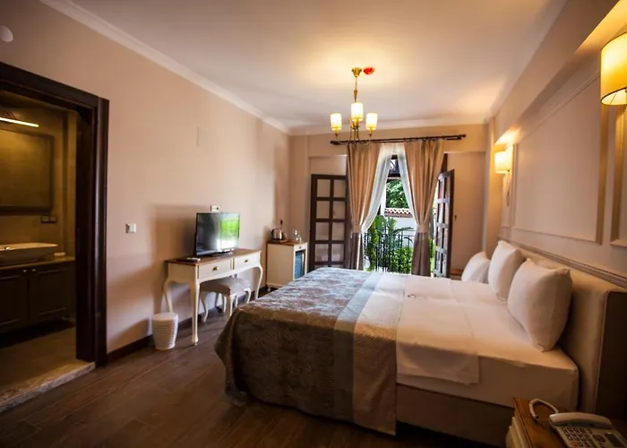 Livia Garden Hotel *